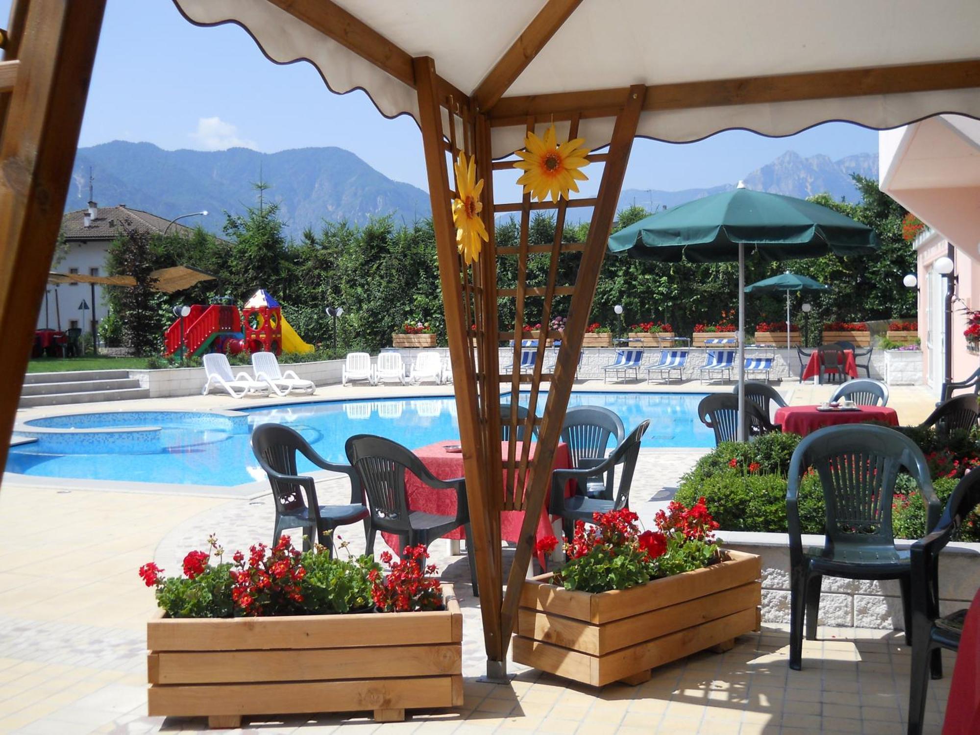 Hotel Bellaria 레비코온천 외부 사진