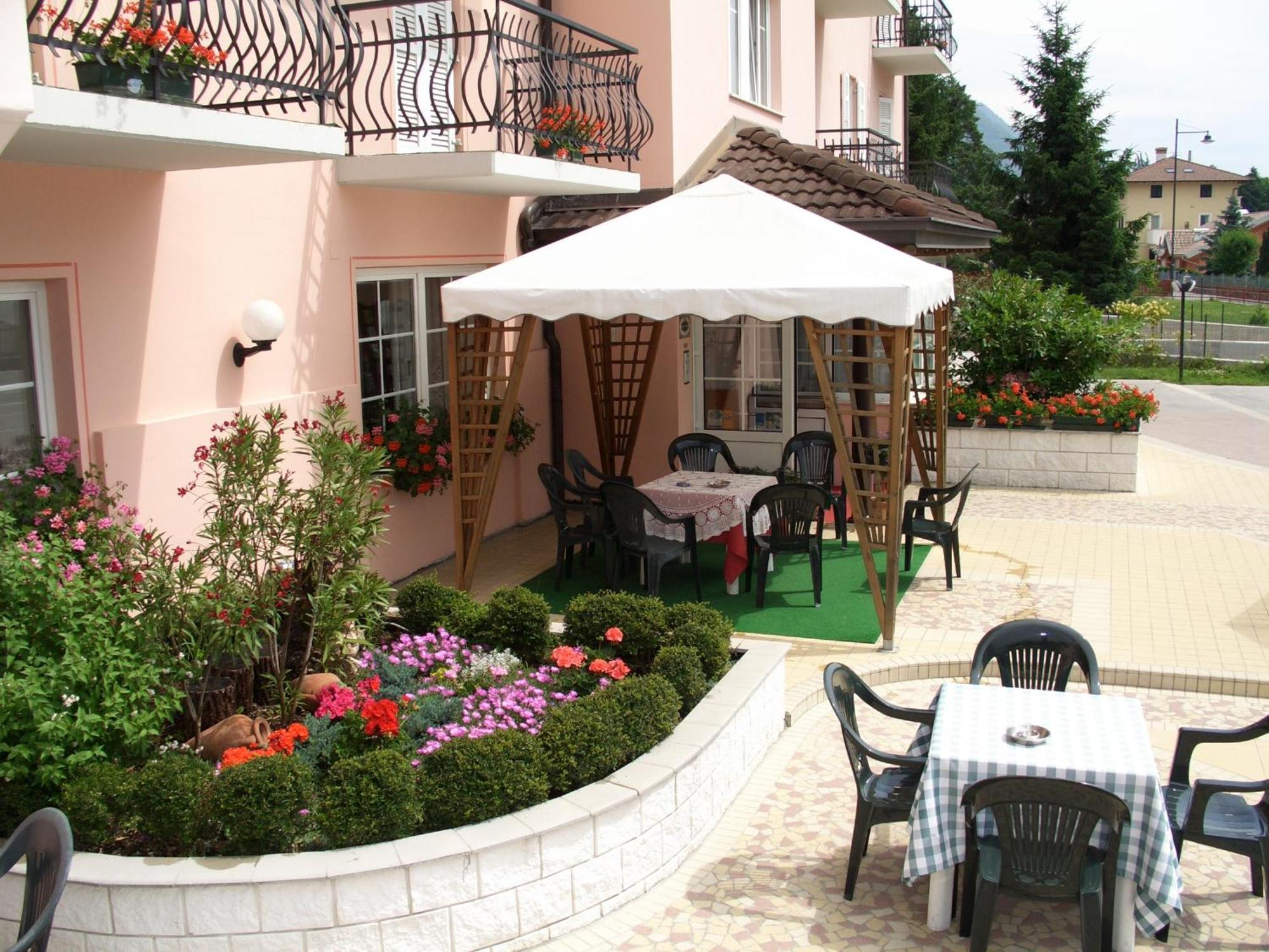 Hotel Bellaria 레비코온천 외부 사진